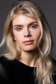 Alina Tomnikov poster