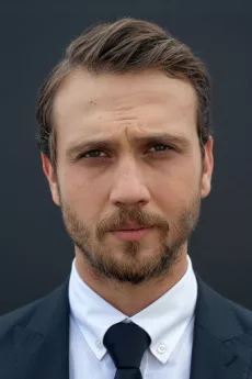 Aras Bulut İynemli poster