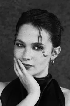 Cailee Spaeny poster