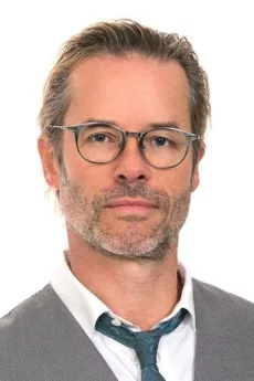 Guy Pearce poster