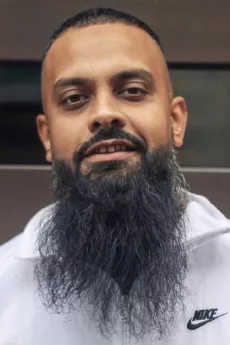 Guz Khan poster