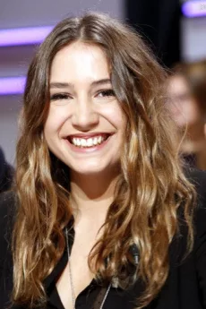 Izïa Higelin poster