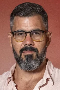 Juliano Cazarré poster