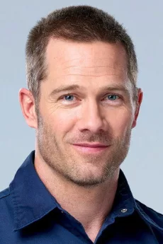 Luke Macfarlane poster