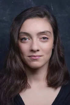 Merve Dizdar poster