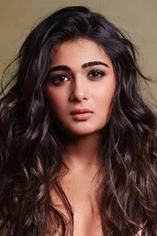 Shalini Pandey poster