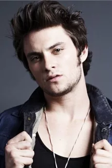 Shiloh Fernandez poster