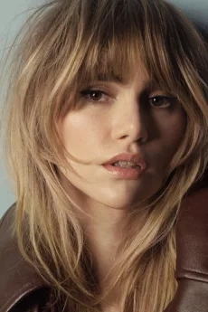 Suki Waterhouse poster