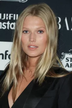 Toni Garrn poster